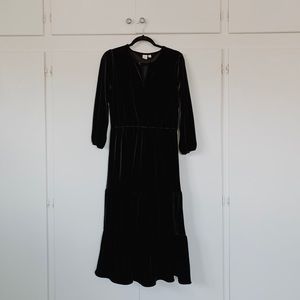 GAP Black Velvet midi/maxi dress